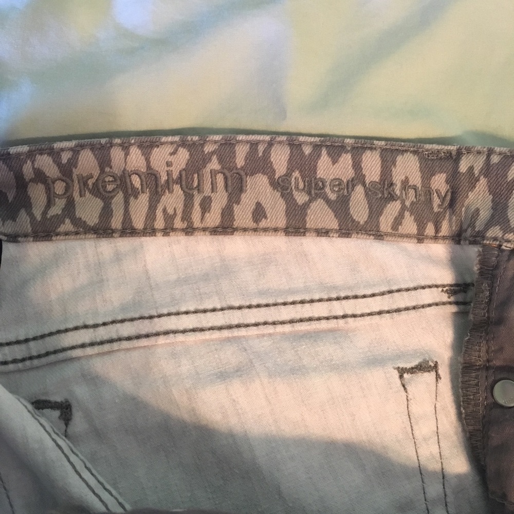 ✨HOST PICK✨ GAP 1969 Premium super skinny leopard print jeans - Picture 6 of 8